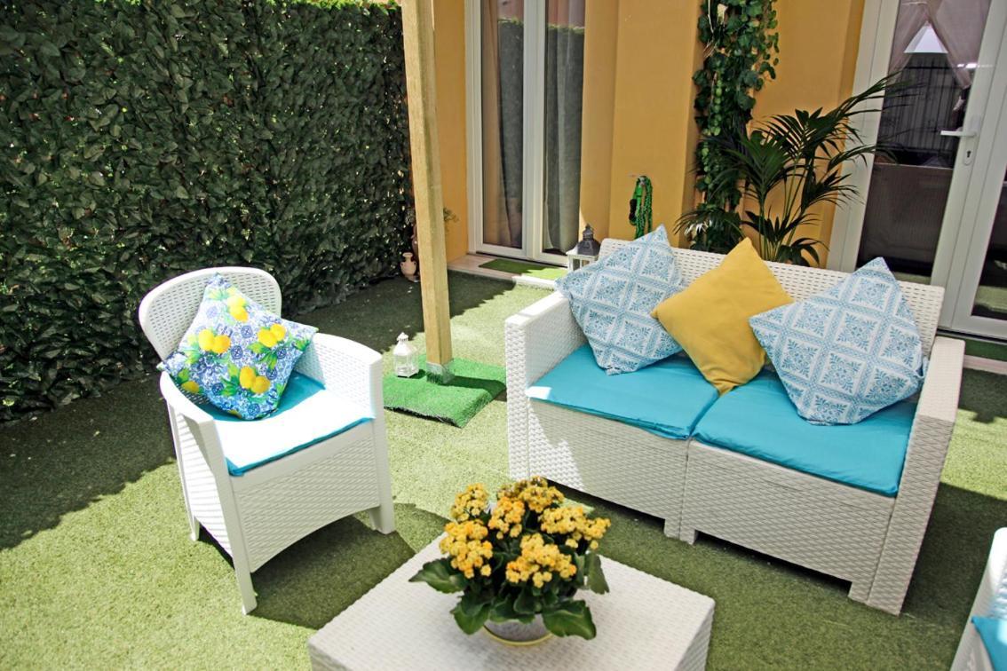 Garden Sant'Avendrace Villa Cagliari Buitenkant foto